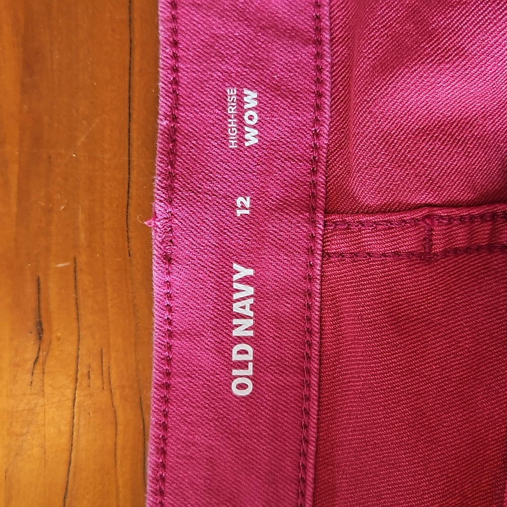Hi Rise Wow Shorts - Picture 2 of 3